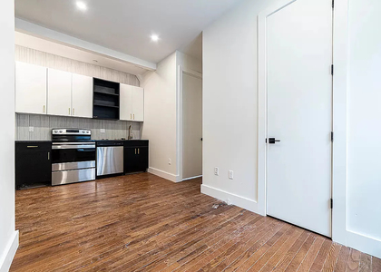 321 Woodbine Street - Photo 1