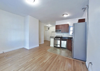 207 West 11th Street - Photo 1