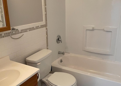 5 Lake Avenue - Photo 1