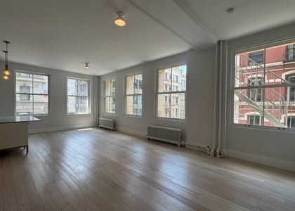 Broome Street - Photo 1