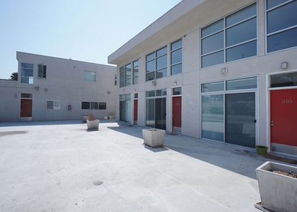 922 W 23rd Street - Photo 1