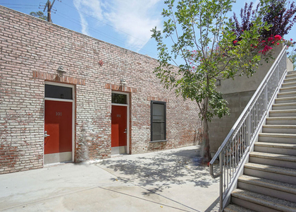 922 W 23rd Street - Photo 1