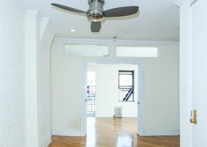 279 E 10th St - Photo 1
