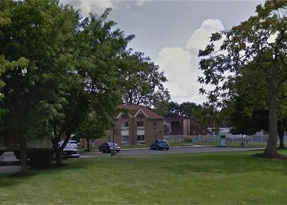 1801 N Broadway Ave - Photo 1