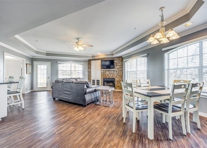 290 Tanglewood Circle - Photo 1