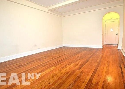 Second Avenue - Photo 1