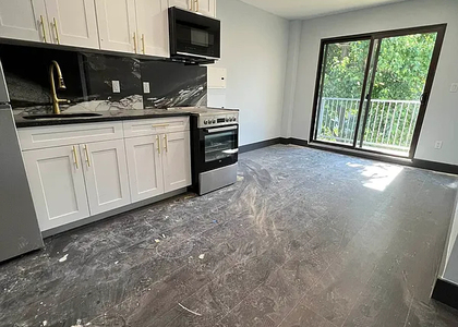 870 New York Avenue - Photo 1