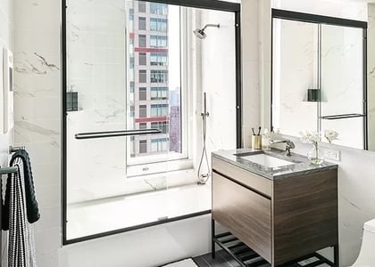 East 54th Street - Photo 1