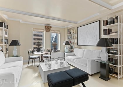502 Park Ave - Photo 1