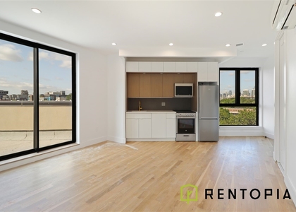 494 Manhattan - Photo 1
