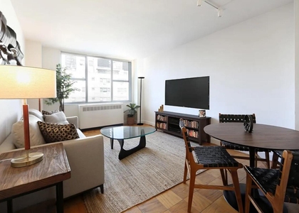 East 46th Street - Photo 1