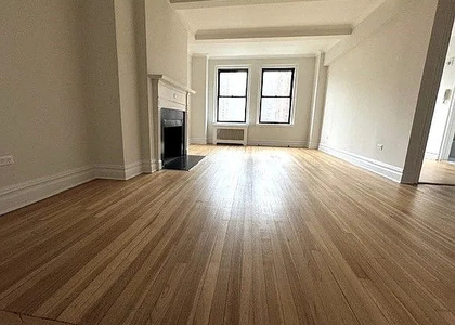 East 54th Street - Photo 1