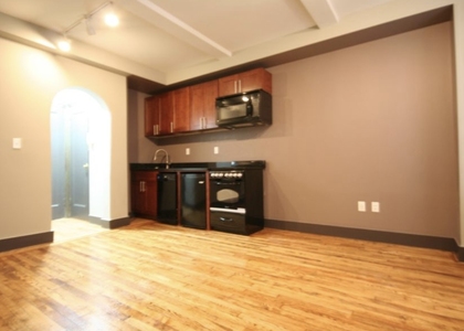 Waverly Place and Mercer Stree - Photo 1