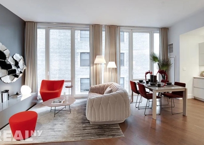 East 44th Street - Photo 1