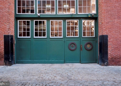 130 N Bread Street - Photo 1