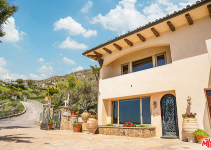 4440 Encinal Canyon Road - Photo 1