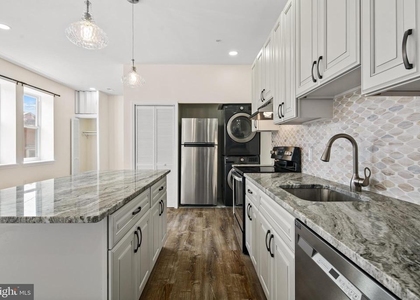 301 South Street - Photo 1