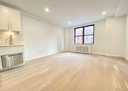 East 48th Street - Photo 1