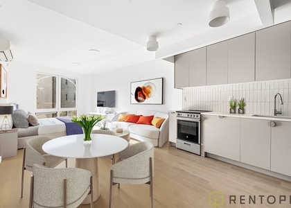 210 Greenpoint - Photo 1