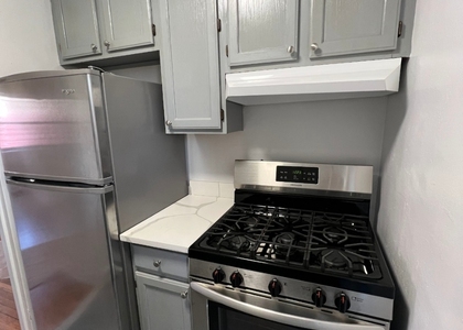 2065 shore blvd - Photo 1