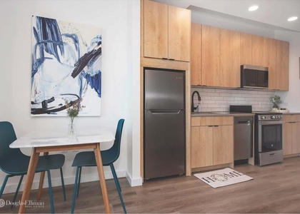 1856 Park Ave - Photo 1