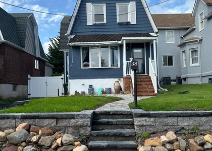 38 Evergreen Avenue - Photo 1