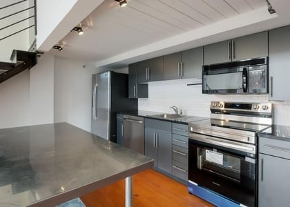 1027 Arch Street - Photo 1