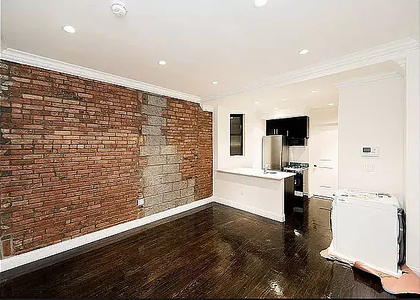 344 East 55th Street - Photo 1
