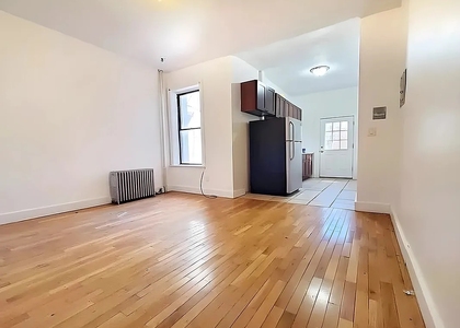 Putnam Avenue - Photo 1