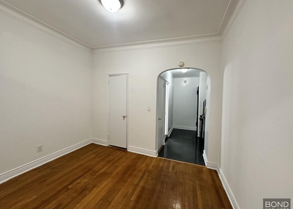East 85th Street - Photo 1