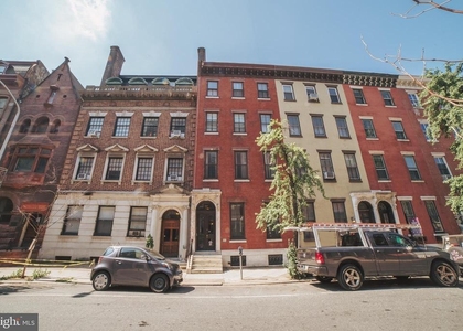 1928 Spruce Street - Photo 1