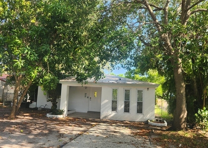 2174 Ne 182nd St - Photo 1