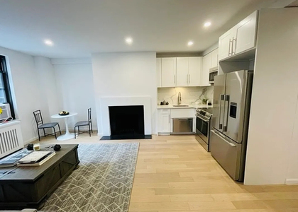 East 48th Street - Photo 1