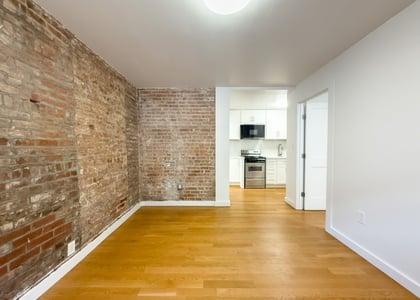 Greene Avenue - Photo 1