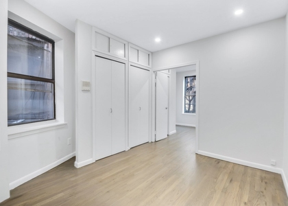 West 49th Street - Photo 1
