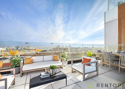 210 greenpoint - Photo 1