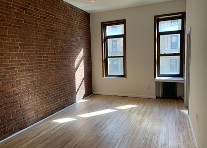 West 85th Street - Photo 1