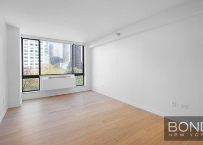 West End Avenue - Photo 1