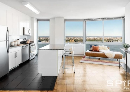 West 37th Street - Photo 1
