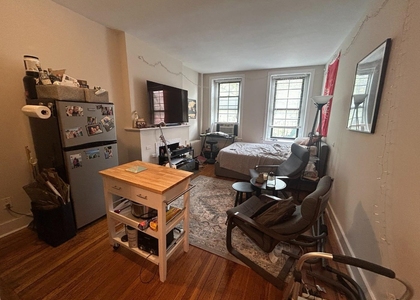 59 W 8th Street - Photo 1