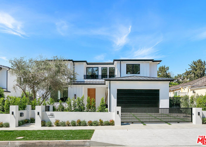 211 Veteran Avenue - Photo 1