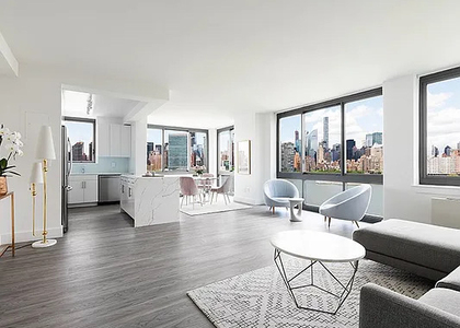 Long Island City - Photo 1