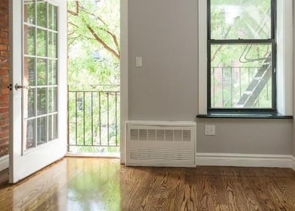 521 East 5th Street - Photo 1