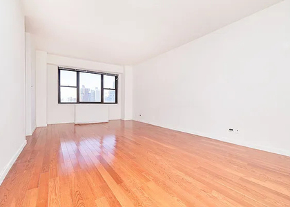 345 E 80th Street - Photo 1