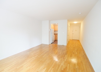 423 East 90th Street, New York - Photo 1