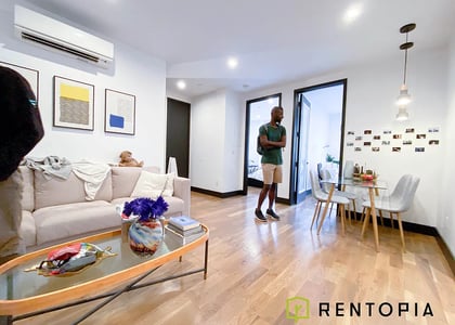 832 Lexington - Photo 1