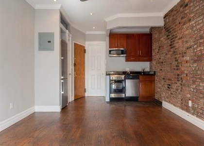 213 East 26th Street - Photo 1