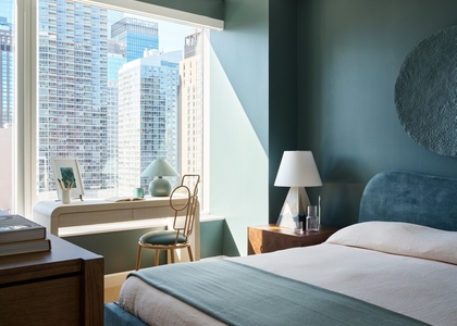 550 Tenth Ave New York - Photo 1