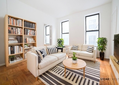 225 Central Park N - Photo 1
