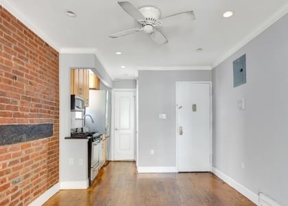 44 Avenue B - Photo 1